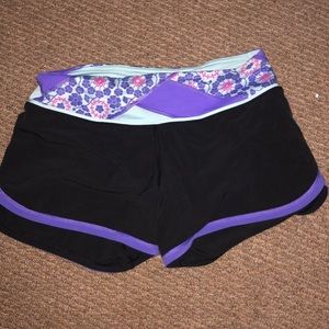 Lululemon Black and Purple Size 4 Shorts